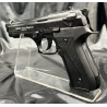 Full black, en polymères lourds, c’est un pistolet d’alarme et de défense 9 mm PAK.