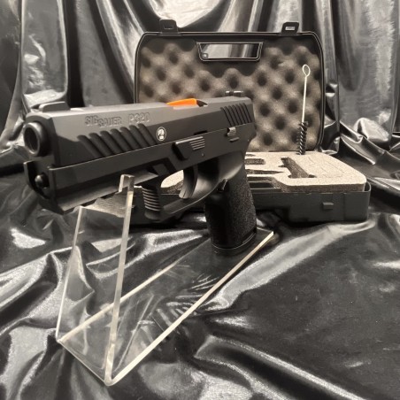 SIG SAUER P320. UN pistolet à blanc de qualité irréprochable.