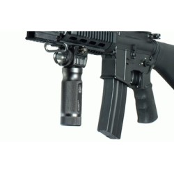 POIGNÉE TACTIQUE LAMPE 400 LUMEN UTG