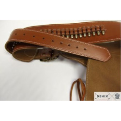 Ceinturon avec un holster sherif pour revolver Western