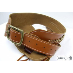 Ceinturon avec un holster sherif pour revolver Western
