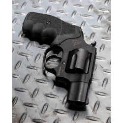 POIGNEE POLYMERE ERGONOMIQUE POCKET TAURUS